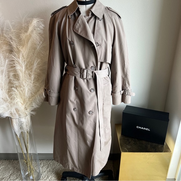 London Fog Jackets & Blazers - London Fog Vintage Tan Trench Coat With Zip Liner